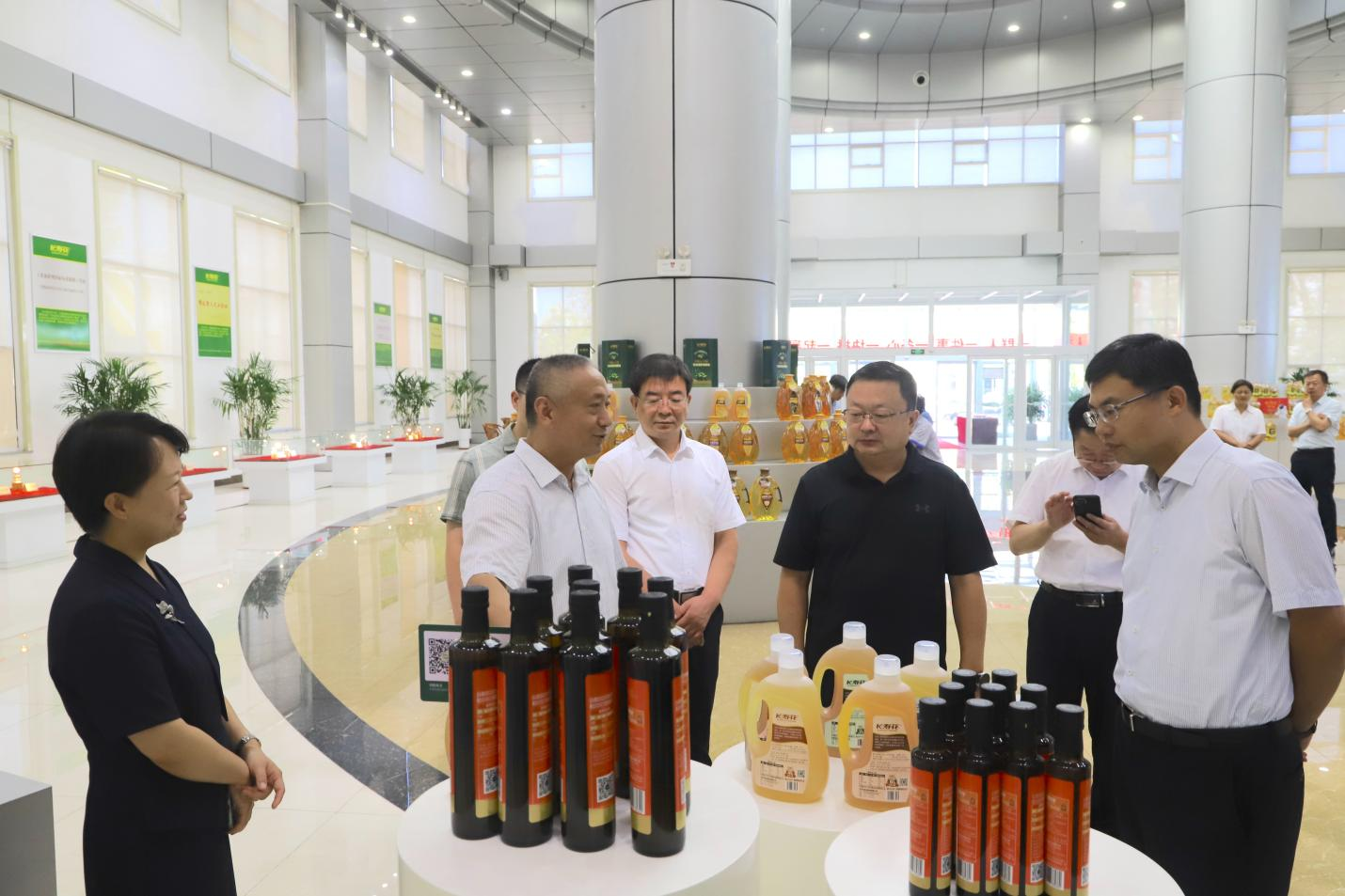 山東省農(nóng)業(yè)農(nóng)村廳黨組成員、副廳長馬常春來山東三星集團(tuán)調(diào)研