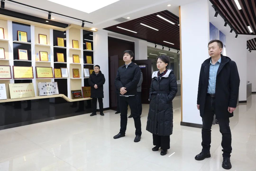 鄒平市委常委、副市長陳靜來山東三星集團調研