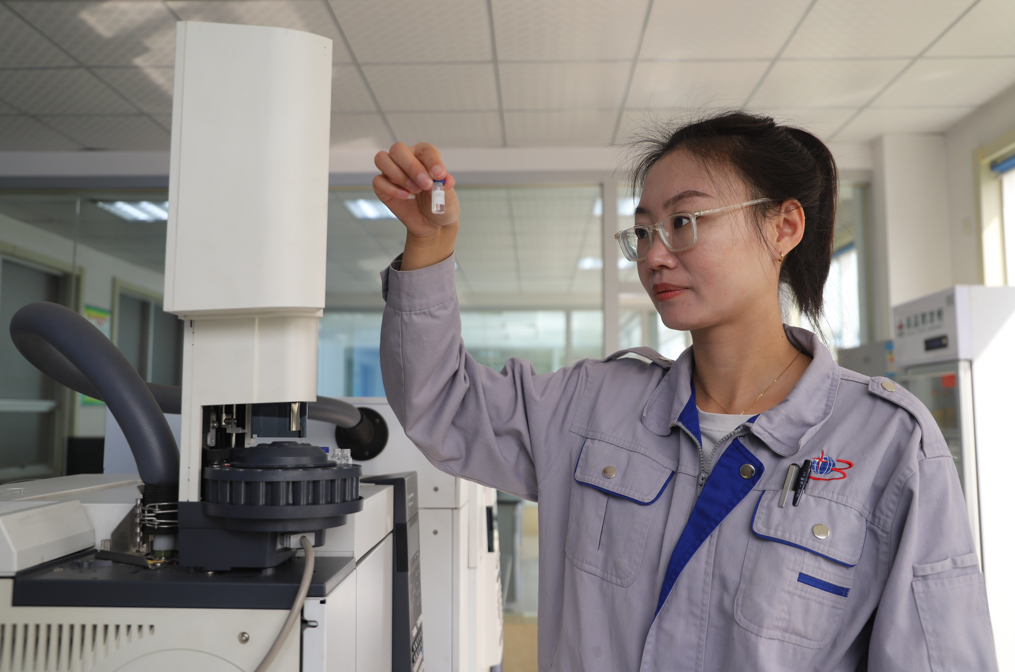 奮斗啟航?勞動圓夢|王靜:精準檢測在一線 用心守護長壽花