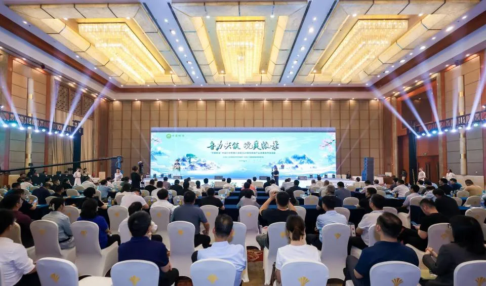 以品質(zhì)之光赴“晥”美之約|長壽花精彩亮相“齊魯糧油”中國行合肥推介會