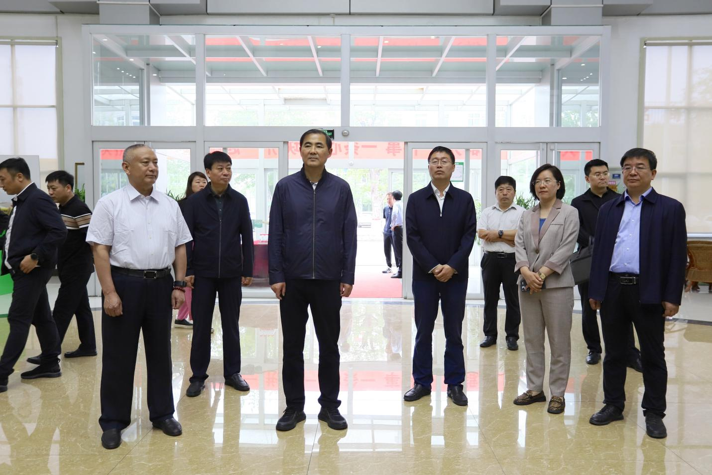 佳木斯市政府副市長(zhǎng)、佳木斯國(guó)家農(nóng)高區(qū)黨工委書記王繼武一行來山東三星集團(tuán)調(diào)研