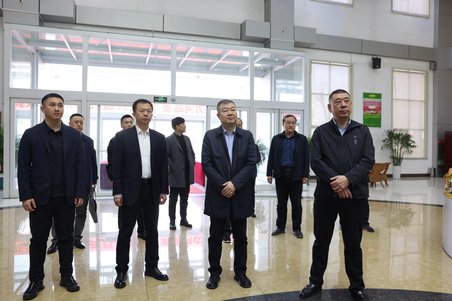 遼寧省營(yíng)口市發(fā)展和改革委一行來(lái)山東三星集團(tuán)參觀考察