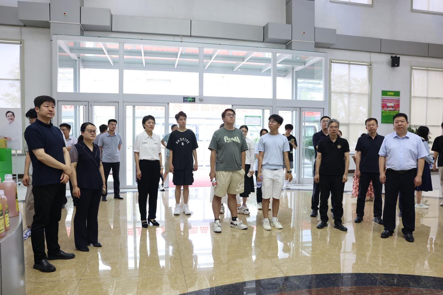 北京大學(xué)光華管理學(xué)院“沃土計(jì)劃”實(shí)踐團(tuán)來山東三星集團(tuán)調(diào)研