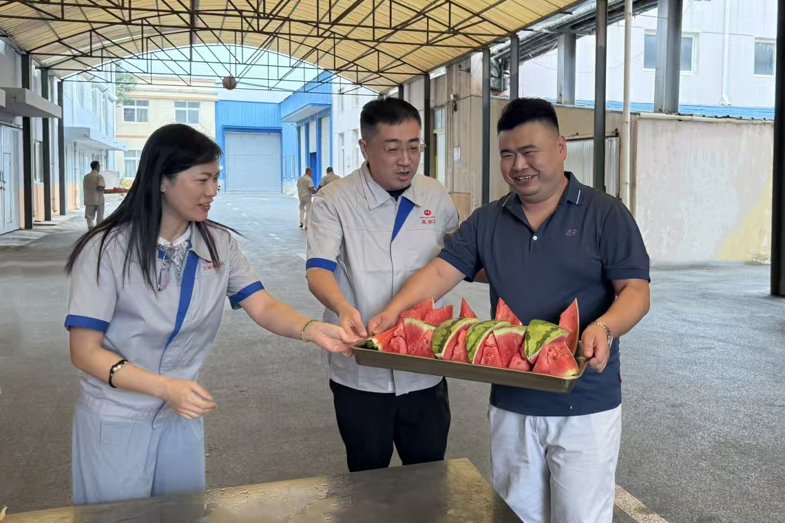 煙臺(tái)公司開展“關(guān)愛員工 夏送清涼”活動(dòng)