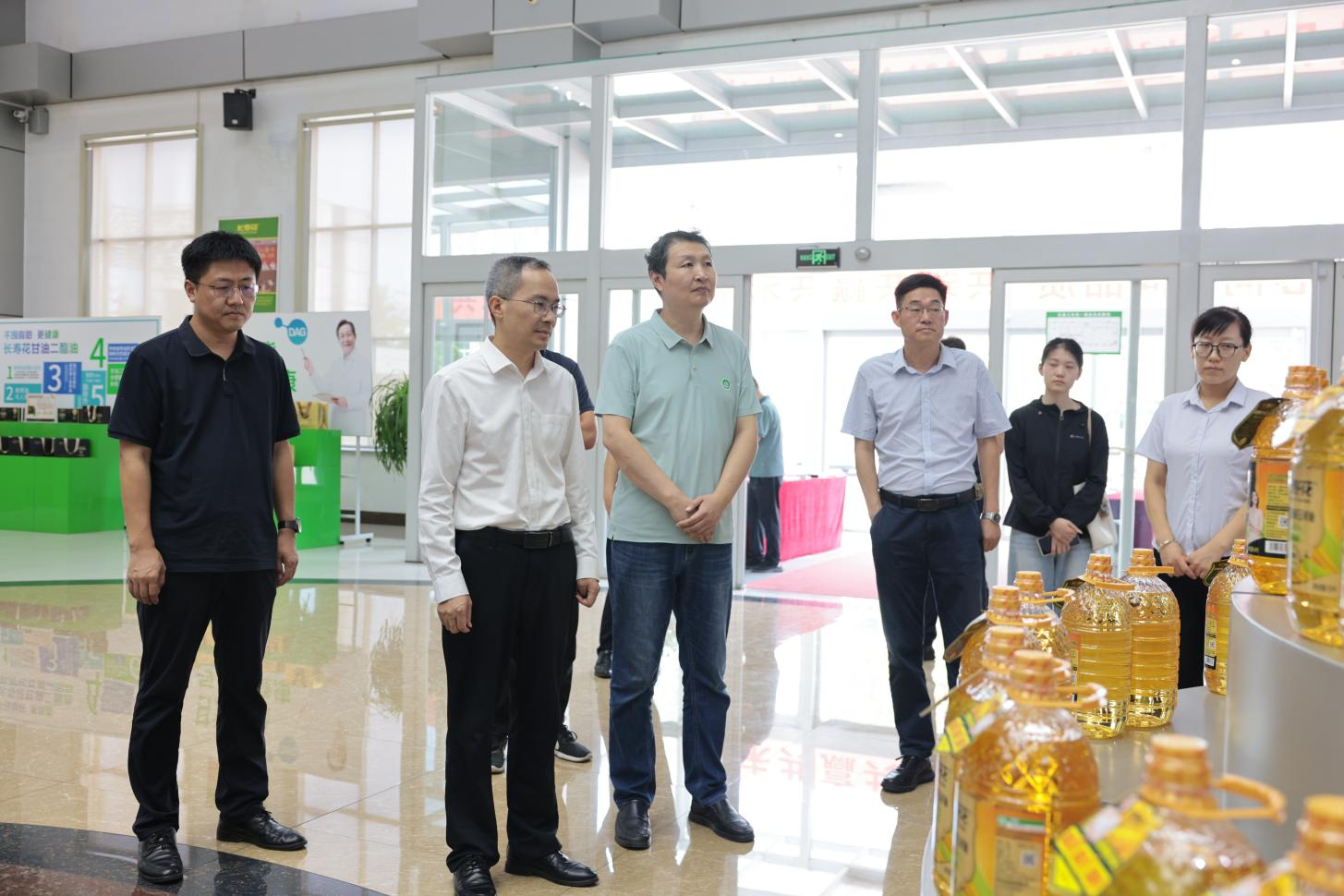 山東農(nóng)業(yè)大學食品科學與工程學院院長李大鵬一行來山東三星集團參觀調(diào)研