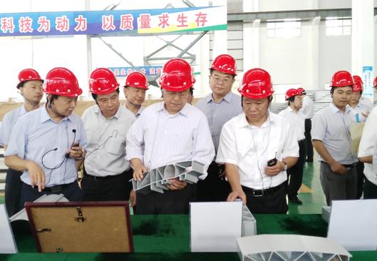 省委副書記、省長(zhǎng)郭樹清蒞臨三星集團(tuán)視察指導(dǎo)工作
