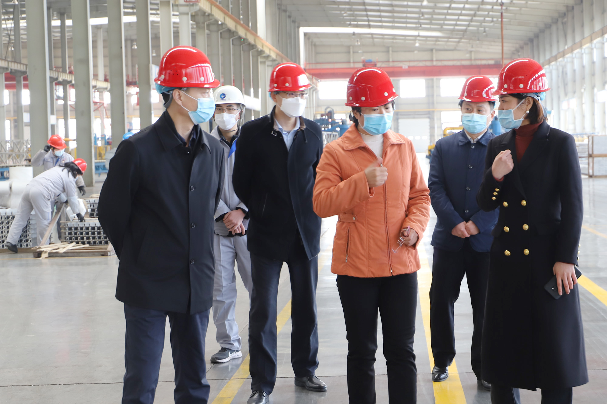 鄒平市委常委、宣傳部部長、統(tǒng)戰(zhàn)部部長鄭紅麗 來山東三星集團(tuán)督導(dǎo)疫情防控、復(fù)工復(fù)產(chǎn)工作